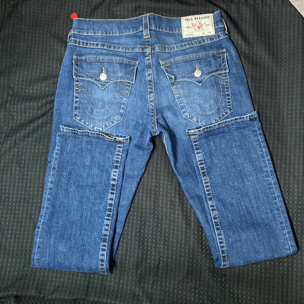 Men's True Religion 34x32 med blue denim Ricky straight leg.